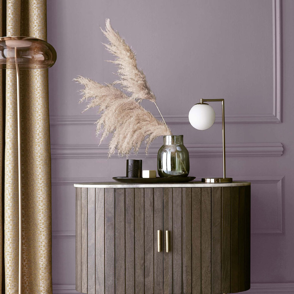 next light mauve paint