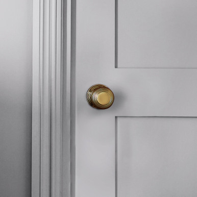 William Morris At Home Scoured Wool Paint - 124289_DETAIL_SCOURED WOOL_01.jpg